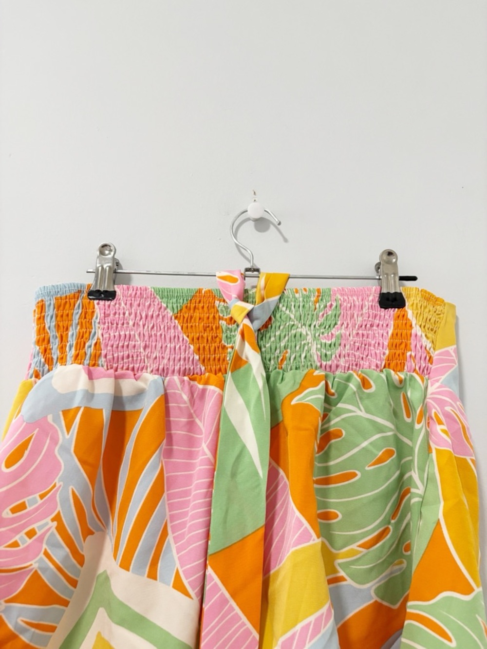 SHEIN Tropical Print Strapless Top Womens Size Medium Orange Pink Yellow Coastal - Picture 3 of 6